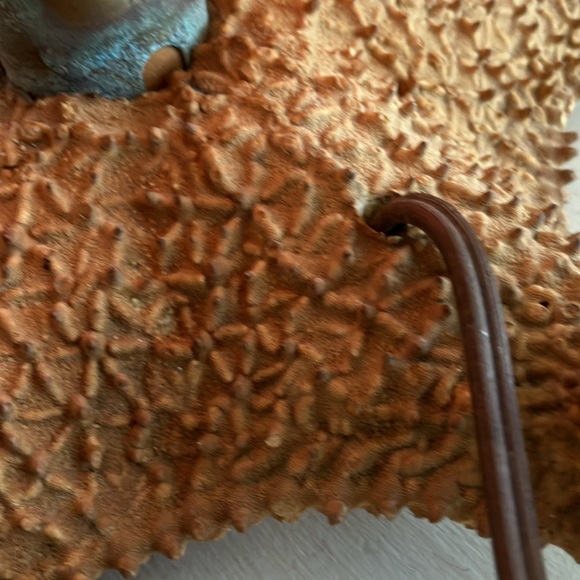 Handcrafted Authentic Conch Shell & Starfish Lamp - Picture 8 of 14